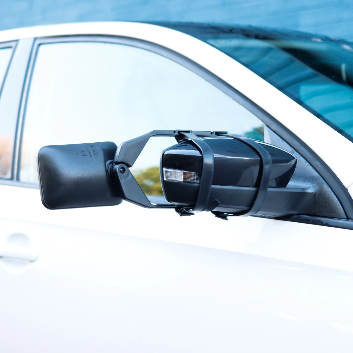 Leisurewize Twin Pack Towing Mirror - View On The Go LW702 4 Leisurewize Twin Pack Towing Mirror - View On The Go LW702 - Image 2